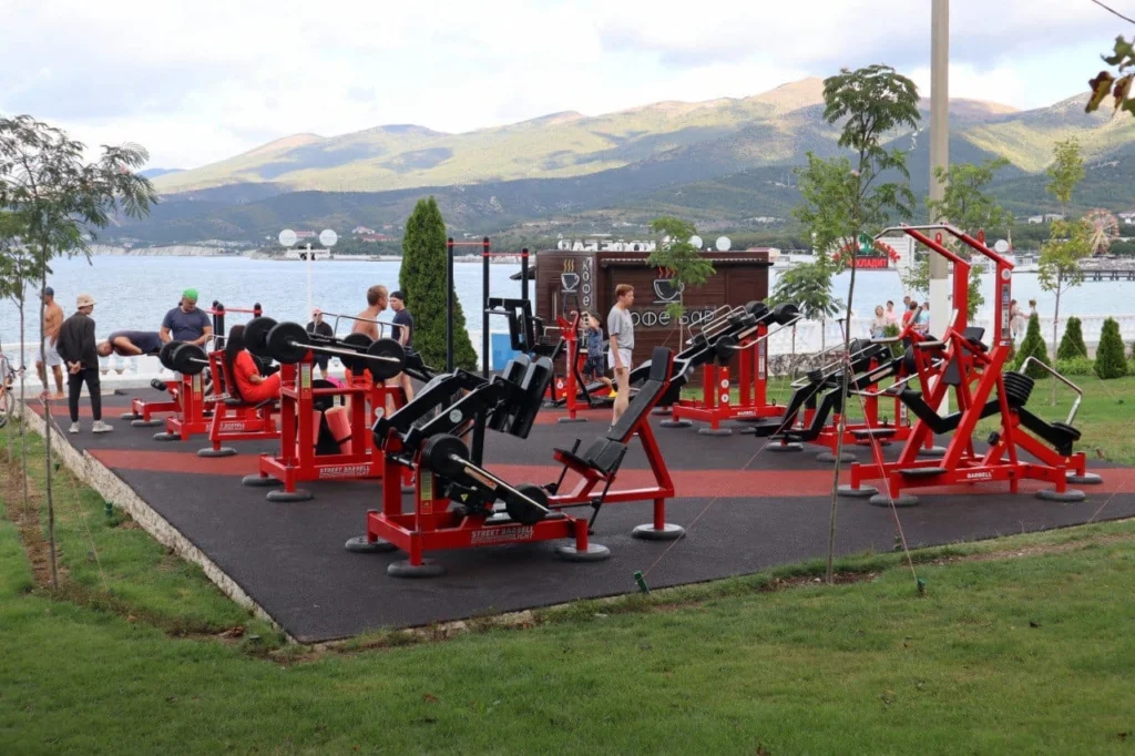 Реализованный объект Street Barbell — Центральная набережная Кабардинки