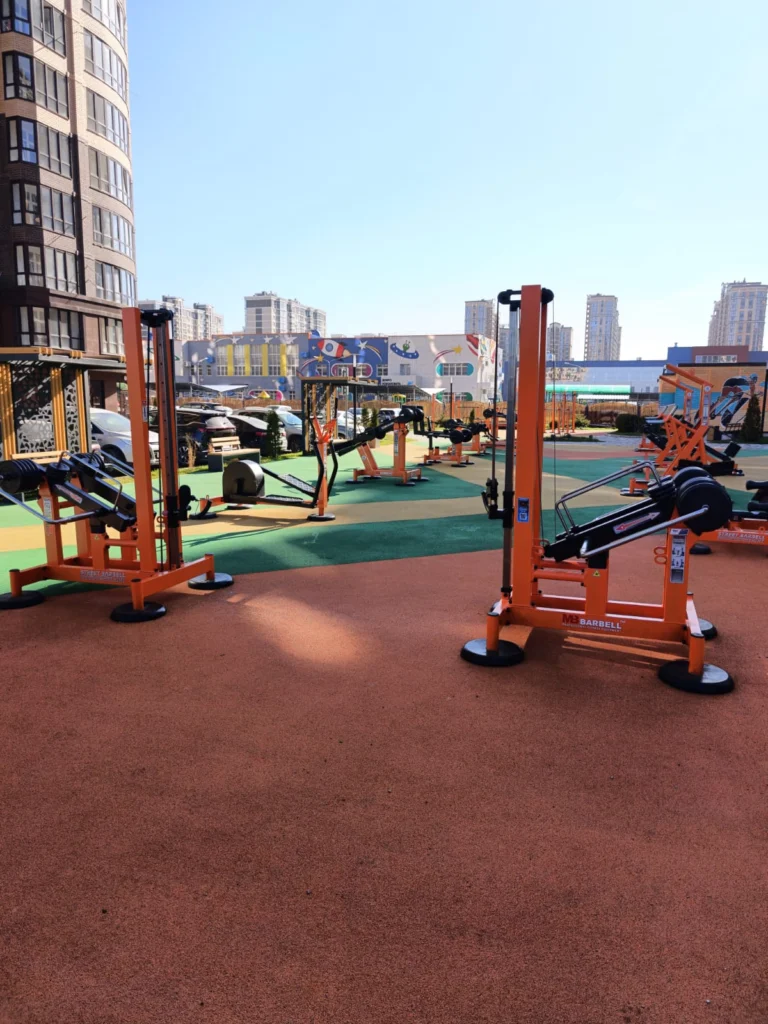 Реализованный объект Street Barbell — Тренажёрная площадка ЖК «Достояние»