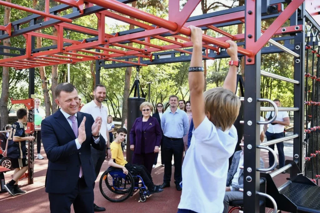 Реализованный объект Street Barbell — Инклюзивная площадка в Городском саду «Карасунский»