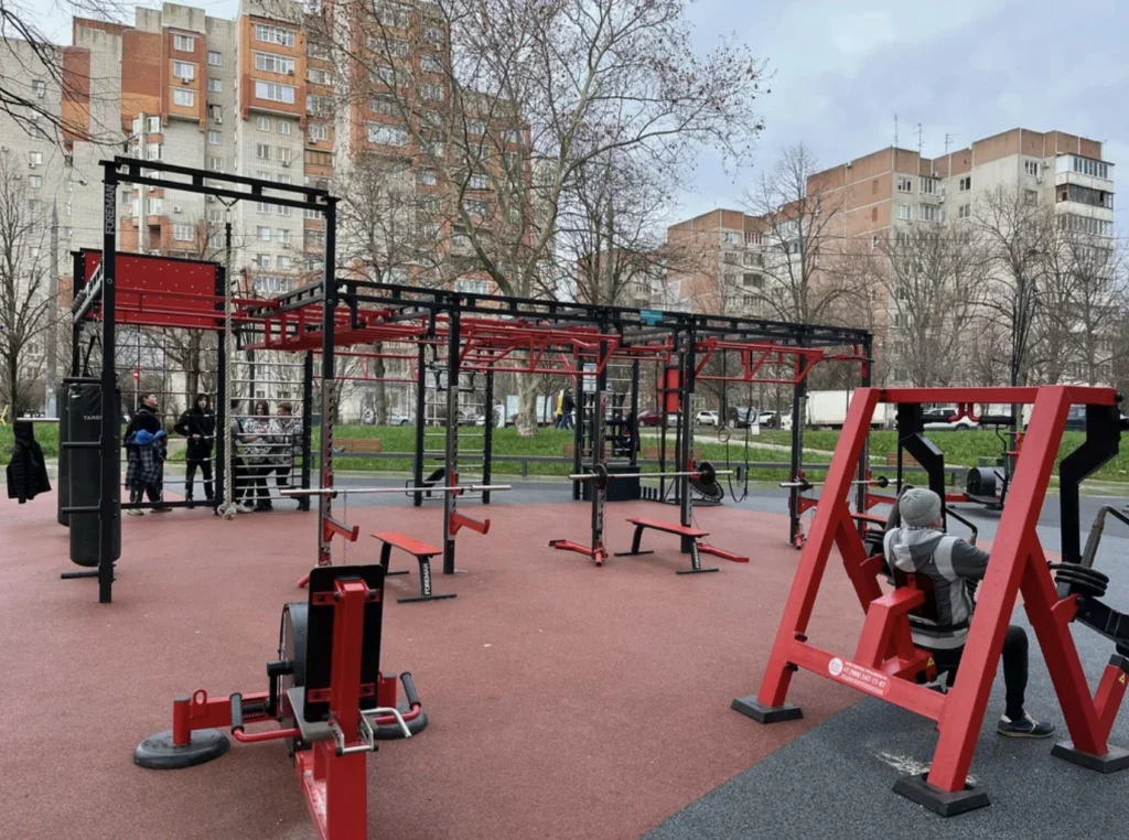 Реализованный объект Street Barbell — Инклюзивная площадка в Городском саду «Карасунский»