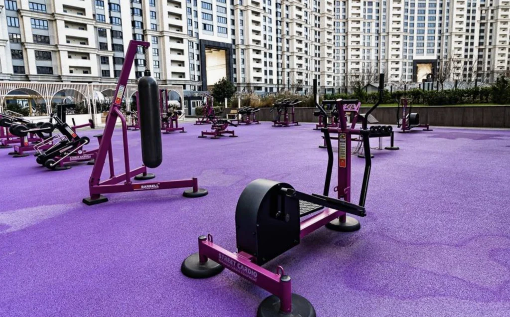 Реализованный объект Street Barbell — Спортивная площадка ЖК «Сердце»